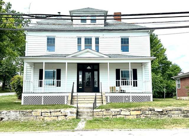 Property at 306 Bee St, Princeton, WV 24740, 5 beds, 3 baths