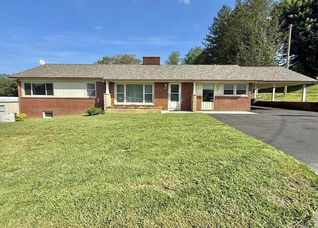 Property at 247 Dunn St, Peterstown, WV 24963, 3 beds, 2 baths