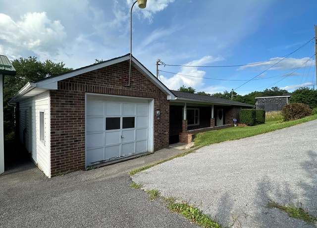 Property at 487 Northview Ave, Princeton, WV 24740, 3 beds, 2 baths