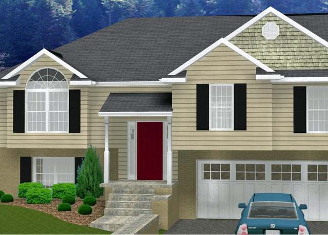 Property at 405 Parkside Dr, Princeton, WV 24739, 3 beds, 2.5 baths