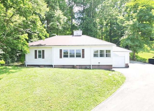 Property at 300 Shady Ave, Bluefield, WV 24701, 4 beds, 2.5 baths