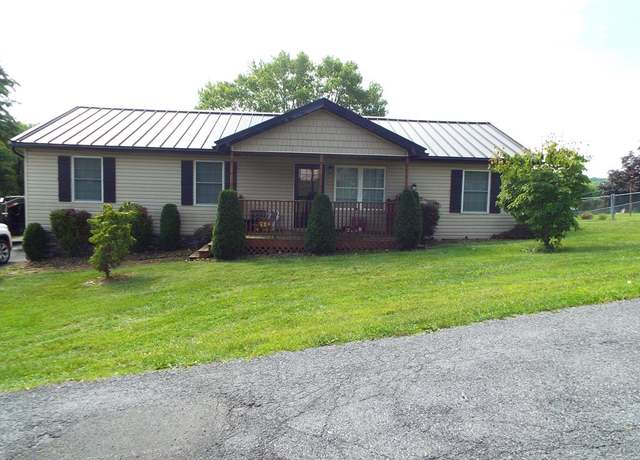 Property at 128 Heart Ln, Princeton, WV 24739, 4 beds, 2 baths
