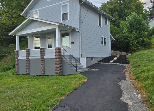 Property at 627 Louden St, Bluefield, WV 24701, 3 beds, 2 baths