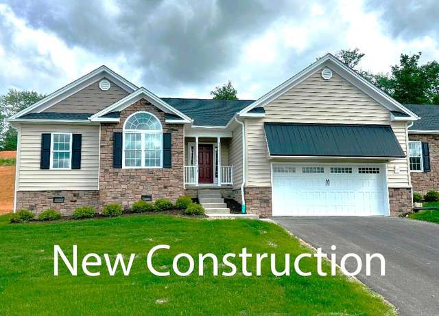 Property at 513 Teakwood Ln, Bluefield, WV 24701, 3 beds, 2 baths