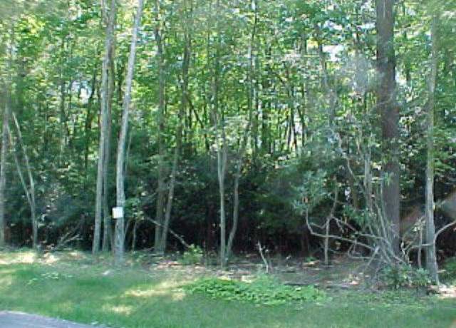 Property at 121 Chapelwood Dr, Shady Spring, WV 25918