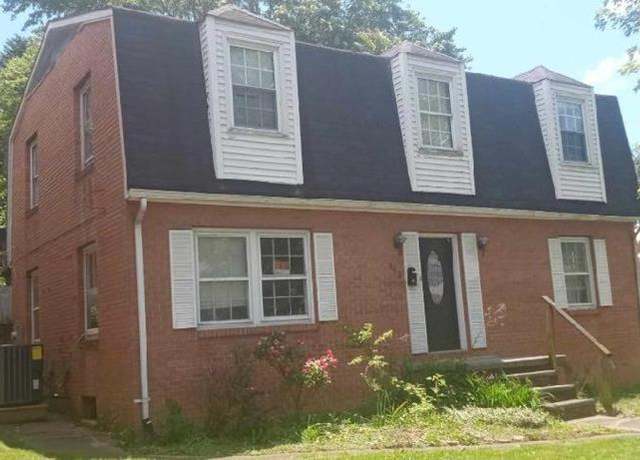 Property at 512 Temple St, Hinton, WV 25951, 4 beds, 3 baths