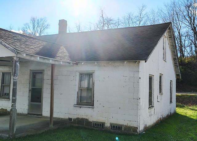 Property at 137 Carline Ave, Tazewell, VA 24651, 2 beds, 1 bath