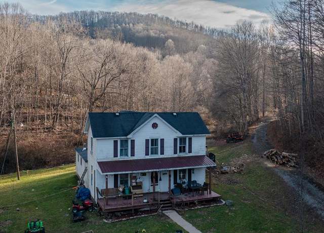 Property at 5491 Sandlick Rd, Bluefield, WV 24701, 6 beds, 1 bath