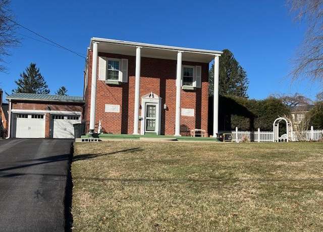 Property at 817 Spring Garden Dr, Bluefield, WV 24701, 3 beds, 1.5 baths