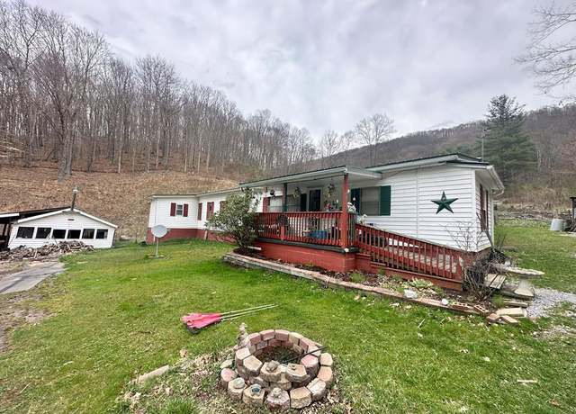 Property at 375 Dairy Barn Rd, Bluefield, VA 24605, 2 beds, 1.5 baths