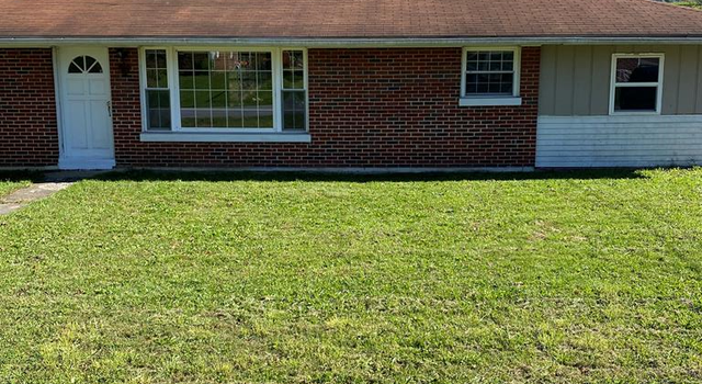 Photo of 161 Moonlight Ln, Bluefield, WV 24701