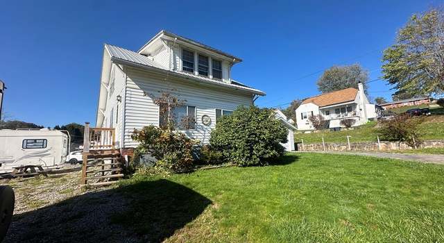 Photo of 241 Camellia Dr, Bluefield, WV 24701