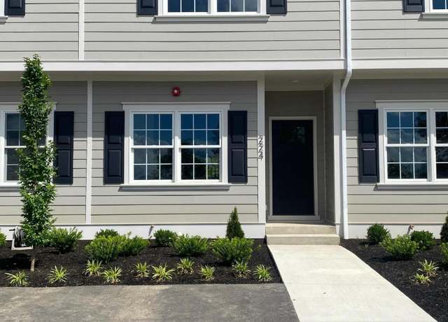 Property at 224 Ivy Ter, Lewisburg, WV 24901, 2 beds, 2.5 baths