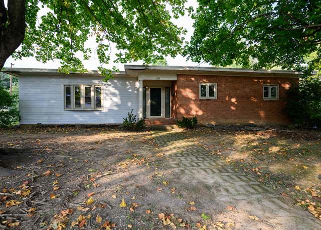 Property at 168-170 Preston Blvd, Lewisburg, WV 24901, 3 beds, 2 baths
