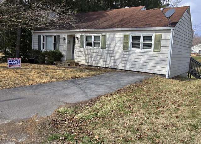 Property at 322 Bell Dr, Lewisburg, WV 24901, 3 beds, 1 bath