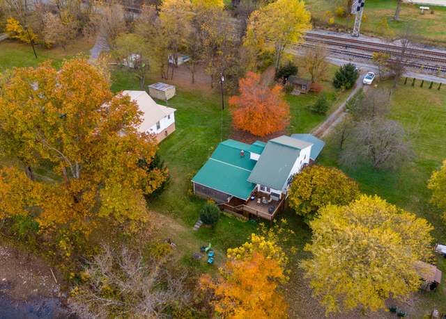 Property at 207 Howell St, Alderson, WV 24910, 2 beds, 3 baths