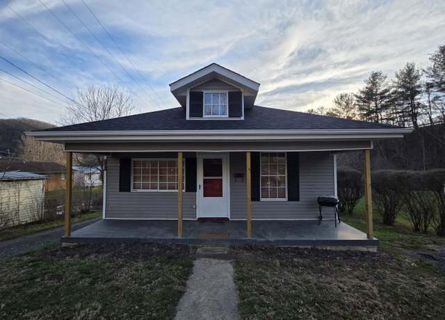 Property at 131 Clay St, White Sulphur Springs, WV 24986, 2 beds, 1 bath