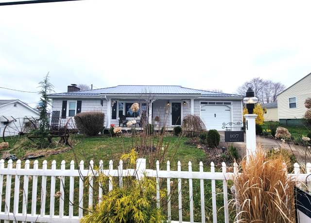 Property at 107 Burkholder Ave Unit 7 & 8, Oak Hill, WV 25901, 3 beds, 1 bath