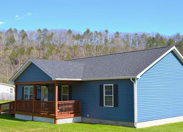 Property at 224 Mccloud Rd, White Sulphur Springs, WV 24986, 3 beds, 2 baths