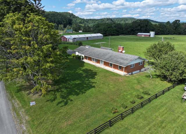 Property at 113 Lon Martin Rd, Rainelle, WV 25962, 3 beds, 2 baths
