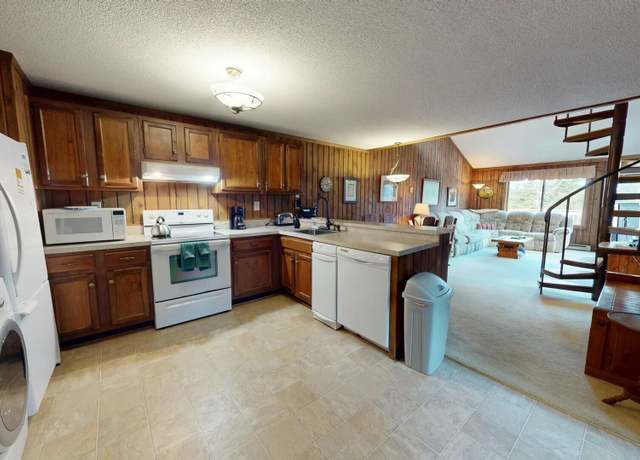 Property at 4 200 Wabasso Dr, Snowshoe, WV 26209, 2 beds, 2 baths