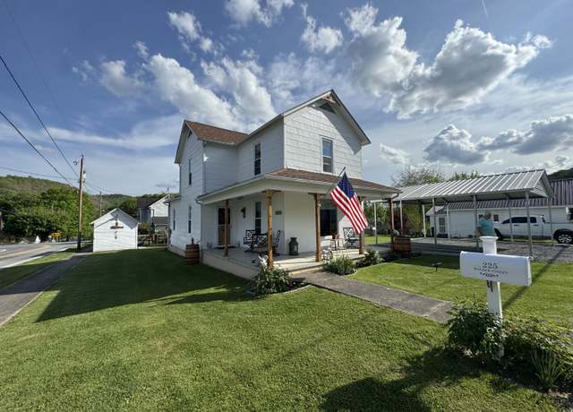 Property at 225 Walker St, Ronceverte, WV 24970, 3 beds, 1 bath