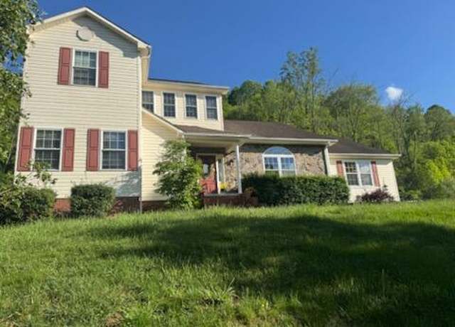 Property at 213 Fairway View Dr, Peterstown, WV 24963, 5 beds, 3.5 baths