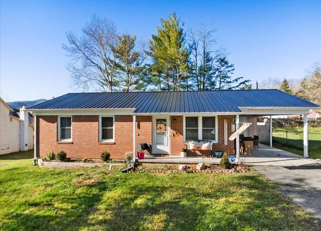 Property at 139 Coras Way #34, White Sulphur Springs, WV 24986, 3 beds, 1 bath