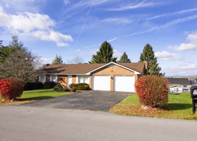Property at 113 Raven View Ln #75, Lewisburg, WV 24901, 3 beds, 2 baths