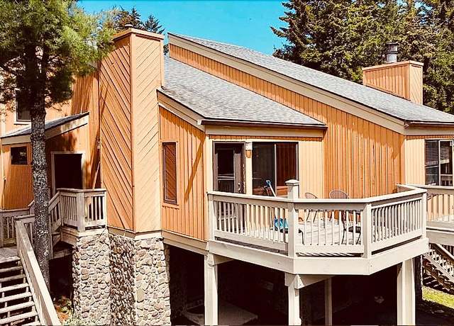 Property at 15 Wabasso, Snowshoe, WV 26209, 3 beds, 2.5 baths