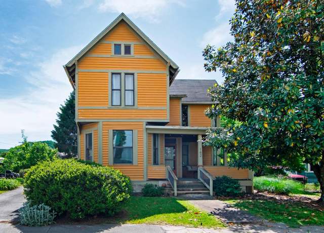 Property at 162 N Monroe St, Alderson, WV 24910, 4 beds, 1.5 baths