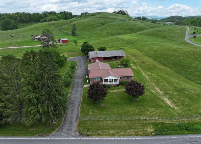 Property at 2446 Grassy Meadows Rd, Alderson, WV 24910, 3 beds, 2.5 baths