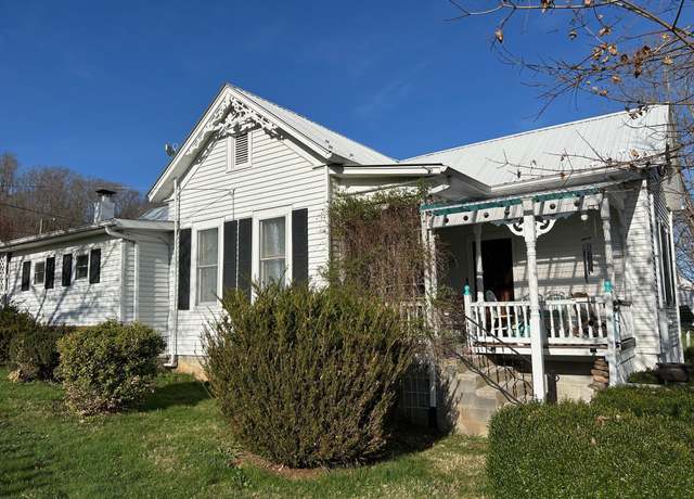 Property at 223 Axtell Ave, Renick, WV 24966, 3 beds, 2 baths