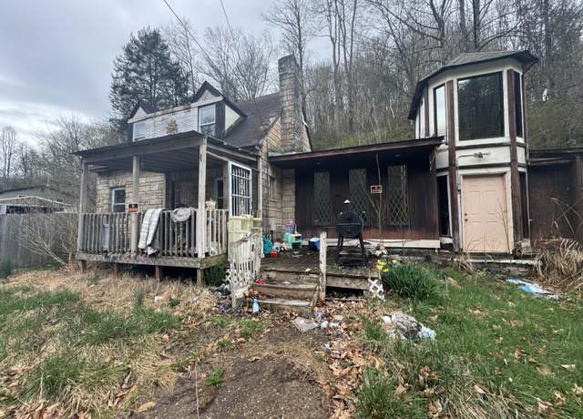 Property at 820 Green Valley Dr, Saint Albans, WV 25177, 3 beds, 2 baths