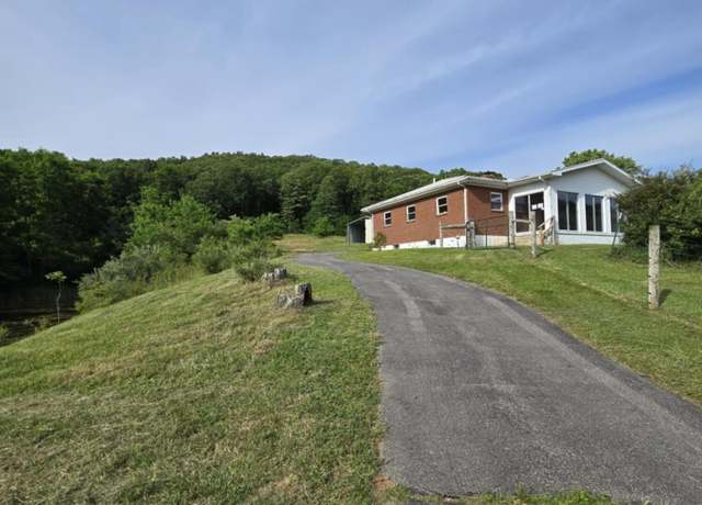 Property at 3040 Knobs Rd, Union, WV 24983, 2 beds, 2 baths
