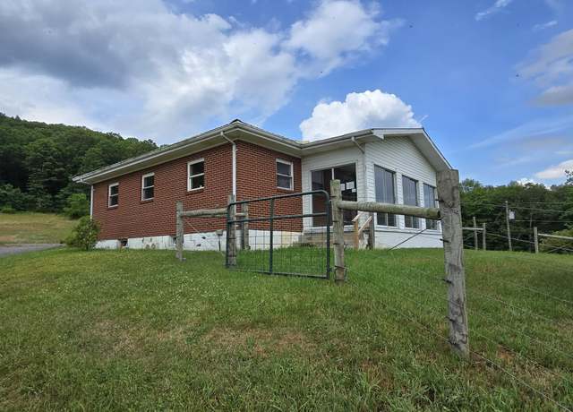 Property at 3040 Knobs Rd, Union, WV 24983, 2 beds, 2 baths