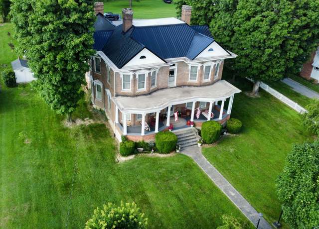 Property at 402 E Chestnut Ave Unit St, Alderson, WV 24910, 6 beds, 2.5 baths