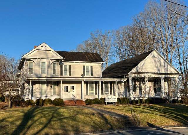 Property at 150-156 Courtney Dr, Lewisburg, WV 24901