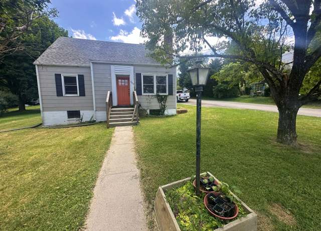 Property at 403 Bell Dr Unit 18 BLK 6 Jeff. ST. B, Lewisburg, WV 24901, 3 beds, 1 bath