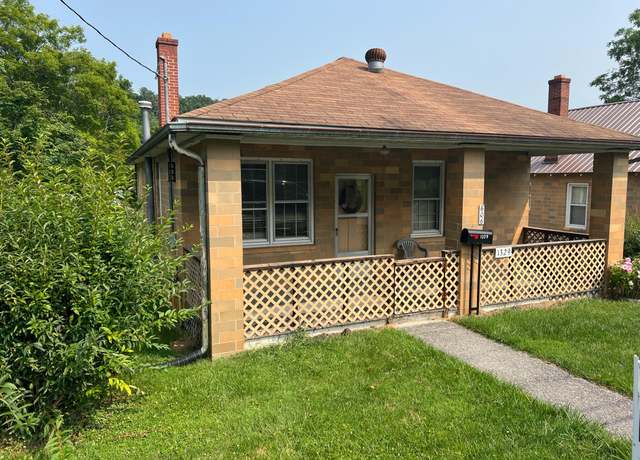 Property at 1329 E Main St #3, White Sulphur Springs, WV 24986, 3 beds, 1 bath