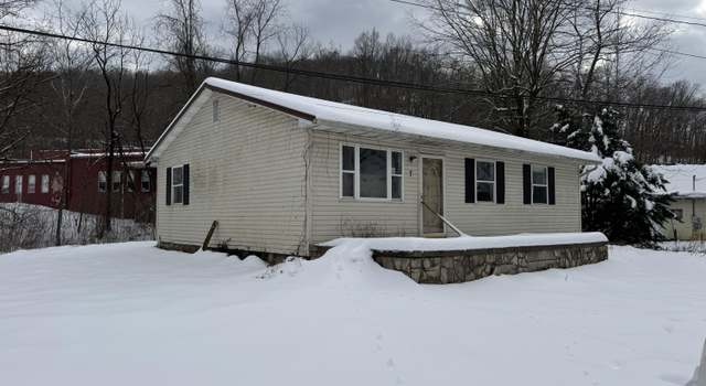 Photo of 7 Terrace Ln, Alum Creek, WV 25564
