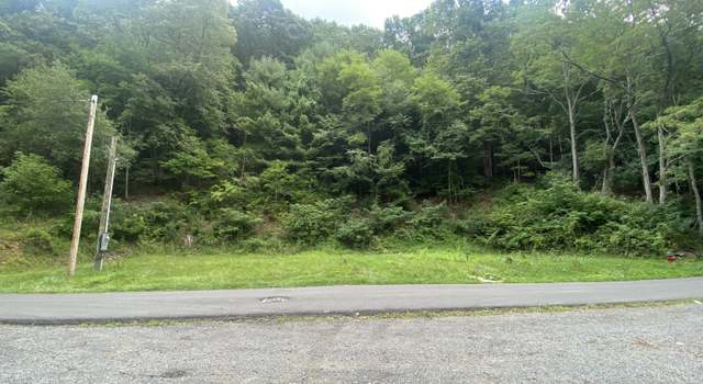 Photo of 427 4th Ave, Marlinton, WV 24854