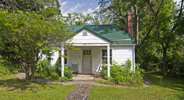 Photo of 296 Frazier St, Lewisburg, WV 24901