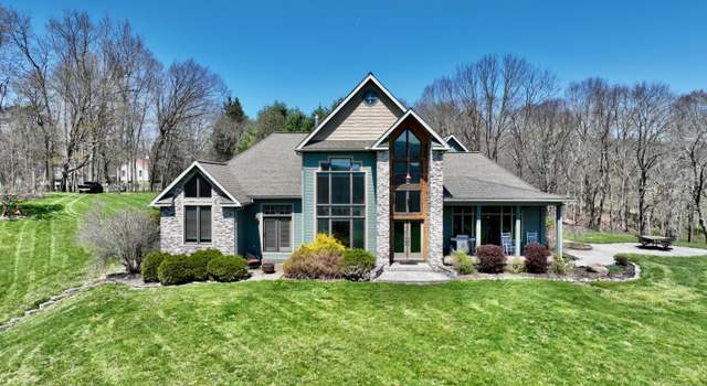Photo of 212 Ironwood Ln, Rupert, WV 25984