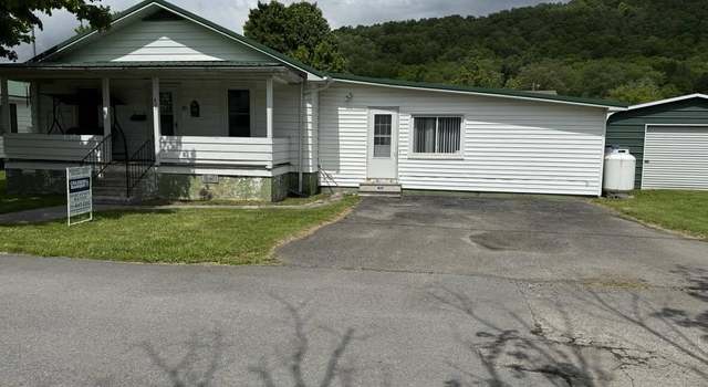 Photo of 421 9th St, Rainelle, WV 25962
