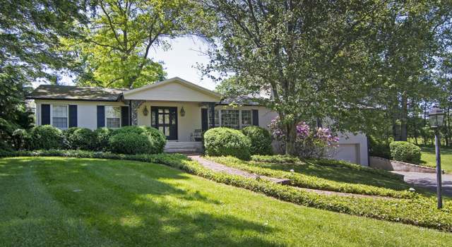 Photo of 401 Highland Cir, Lewisburg, WV 24901