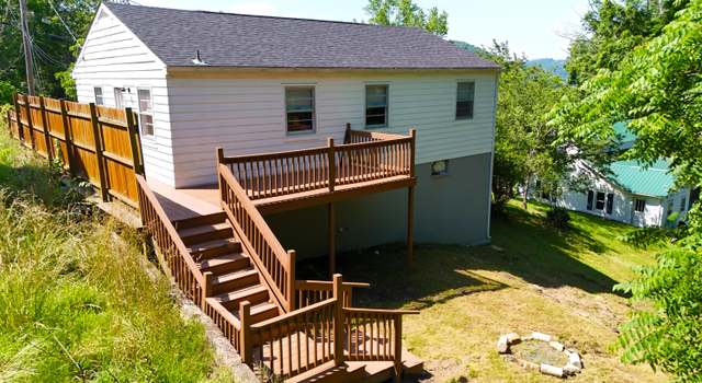 Photo of 547 North Ave, Ronceverte, WV 24970