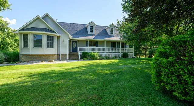 Photo of 2704 Stone House Rd, Caldwell, WV 24925