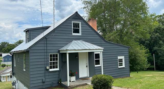 Photo of 134 Center St, Ronceverte, WV 24970