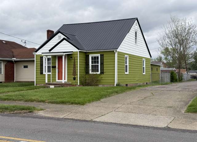 Property at 3022 Auburn Rd, Huntington, WV 25704, 3 beds, 2 baths